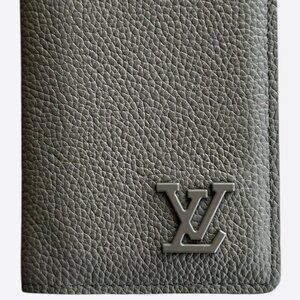 Louis Vuitton Olive Aeogram Pocket Organizer